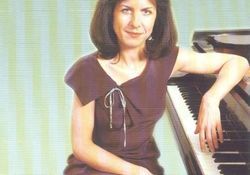 KÜRSTENOVÁ Barbara - - klavír, cembalo