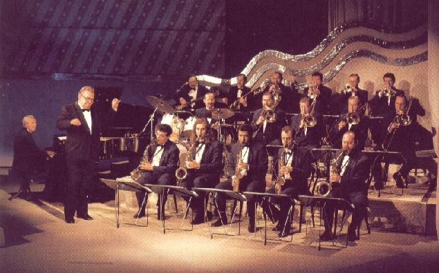 ORCHESTR KARLA VLACHA